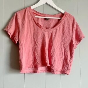 WILD FABLE Women's Short Sleeve Boxy Fit Cropped T-Shirt Faded Red M